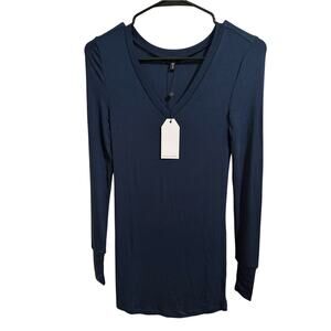 Universal Standard Navy V-Neck Long Sleeve Top